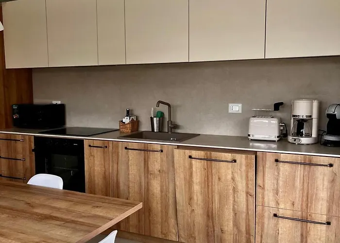 דירה Domus Aurus Family ברדולינו