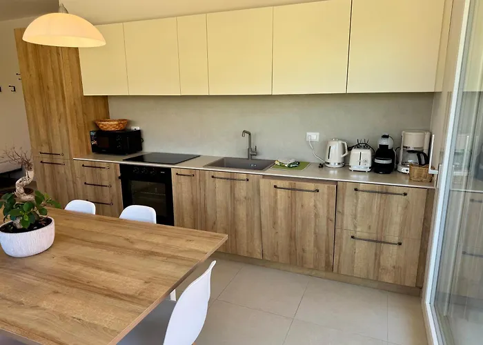 Domus Aurus Family דירה ברדולינו